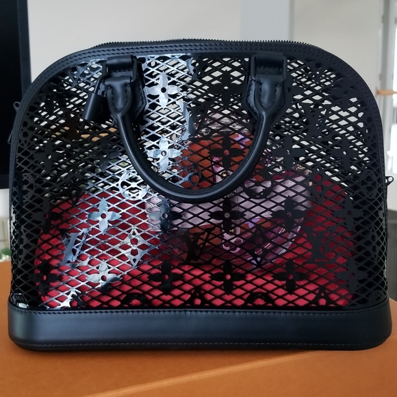 LOUIS VUITTON Patent Calfskin Laced Monogram Alma PM Black LIMITED & RARE - Picture 8 of 16